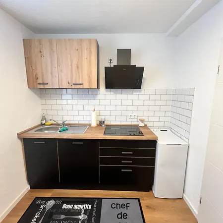 アパート New York Naehe Duesseldorf, Messe, Hbf, City, Wifi, Helios Hospital クレーフェルト