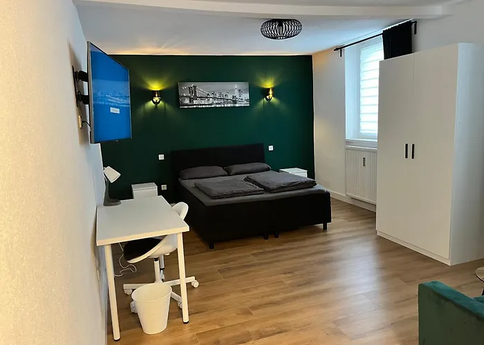 New York Naehe Duesseldorf, Messe, Hbf, City, Wifi, Helios Hospital *