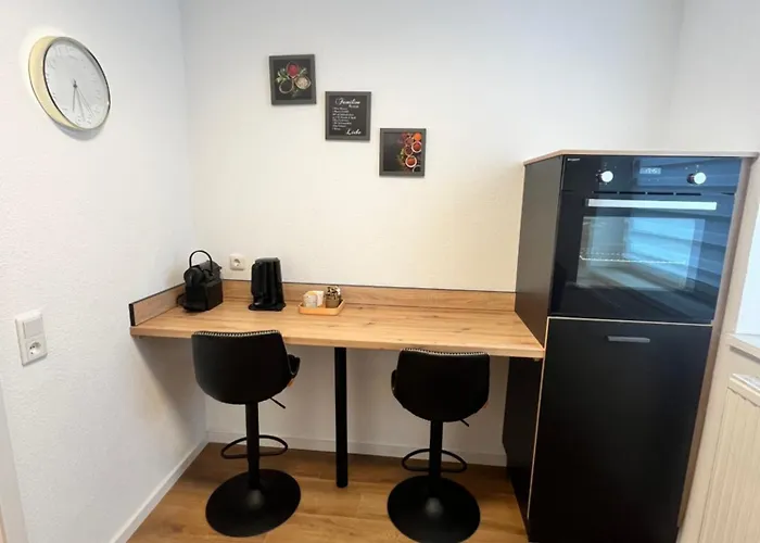 New York Naehe Duesseldorf, Messe, Hbf, City, Wifi, Helios Hospital アパート クレーフェルト