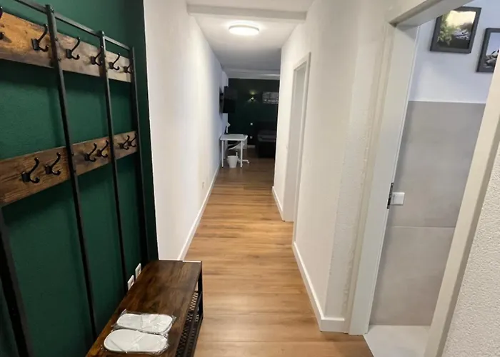 New York Naehe Duesseldorf, Messe, Hbf, City, Wifi, Helios Hospital *